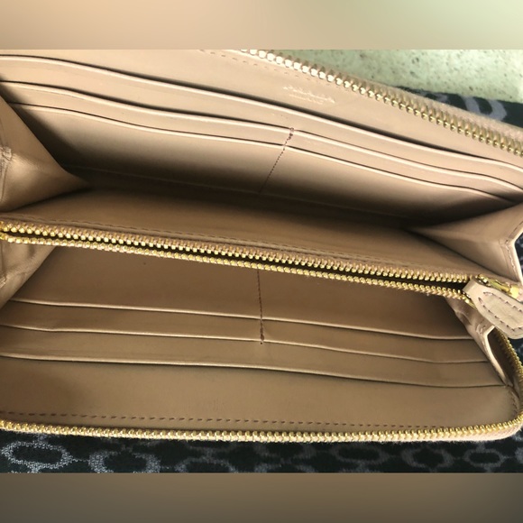 Prada Authentic Tan Leather Zip Around Bow Wallet with Gold Tone Hardware - Picture 6 of 6